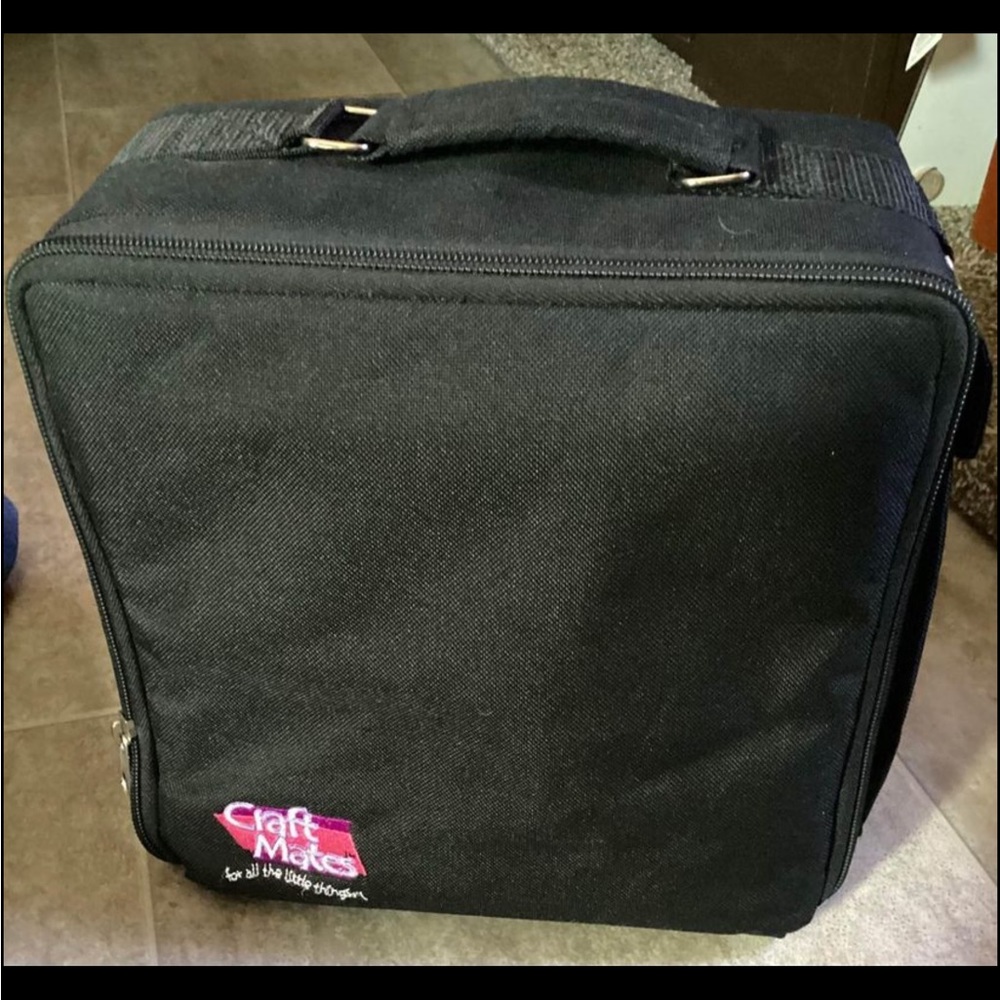 Crafts mate case with beads